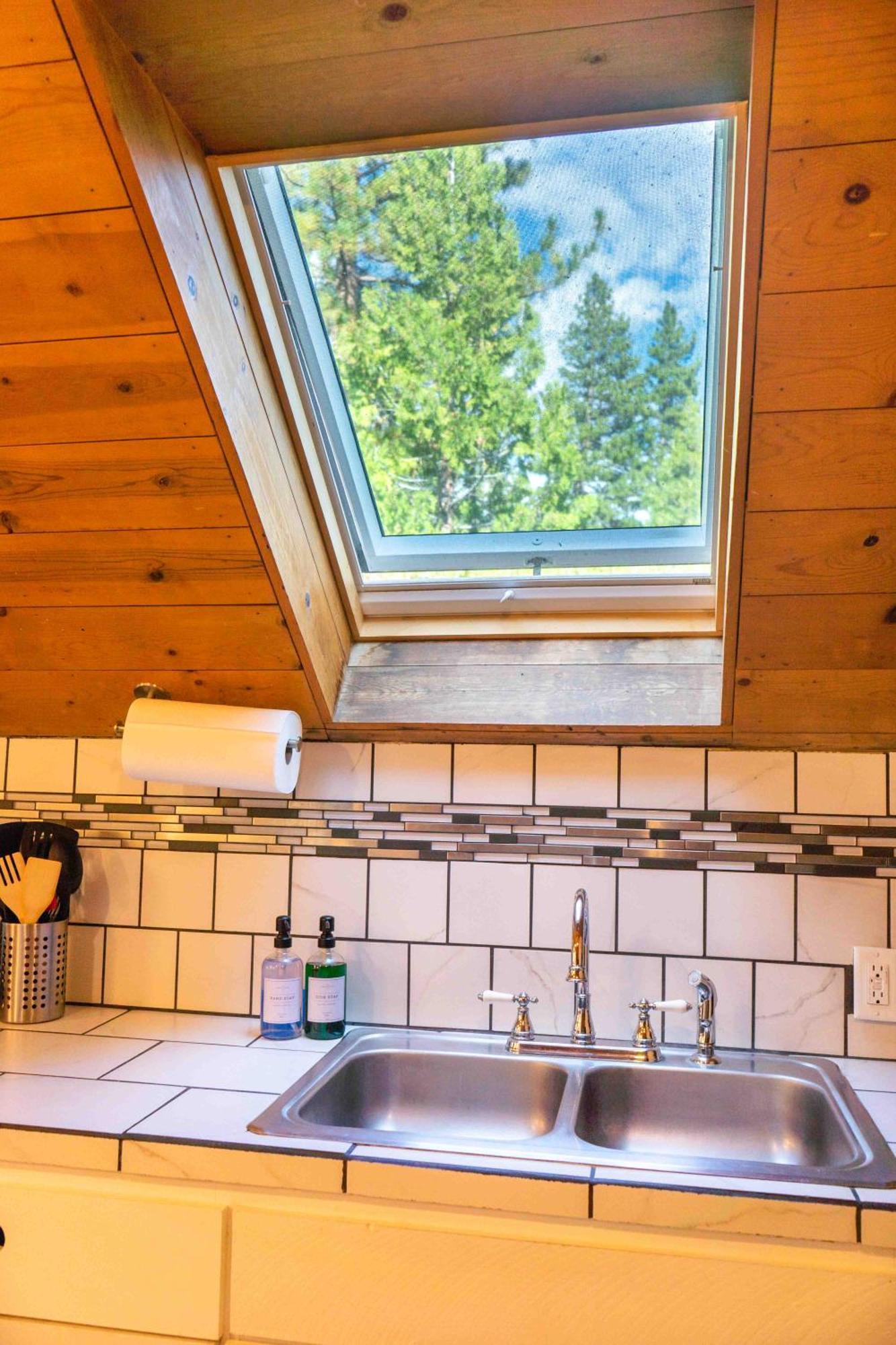 Bear Cave- Pet Friendly Suite In Shaver Lake Exteriör bild