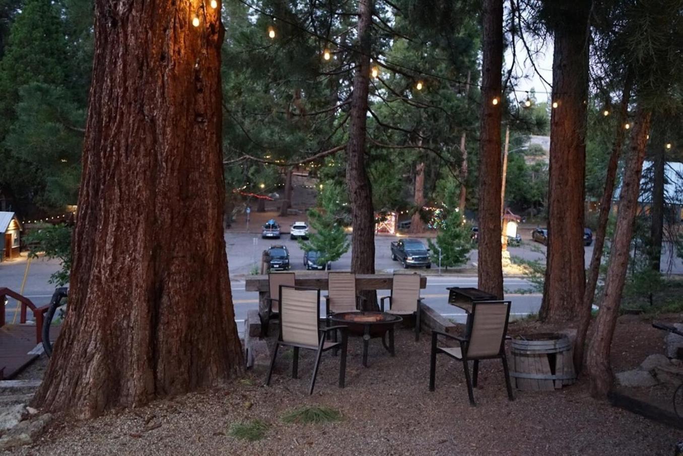 Bear Cave- Pet Friendly Suite In Shaver Lake Exteriör bild